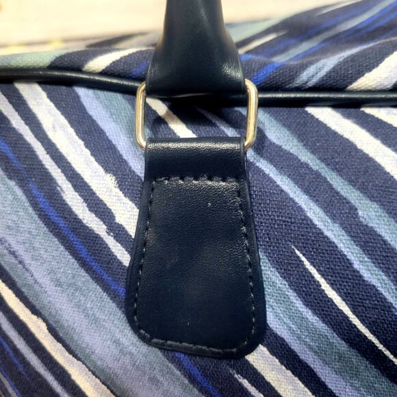 Striped  Weekender Bag Set NWOT - Picture 9 of 11